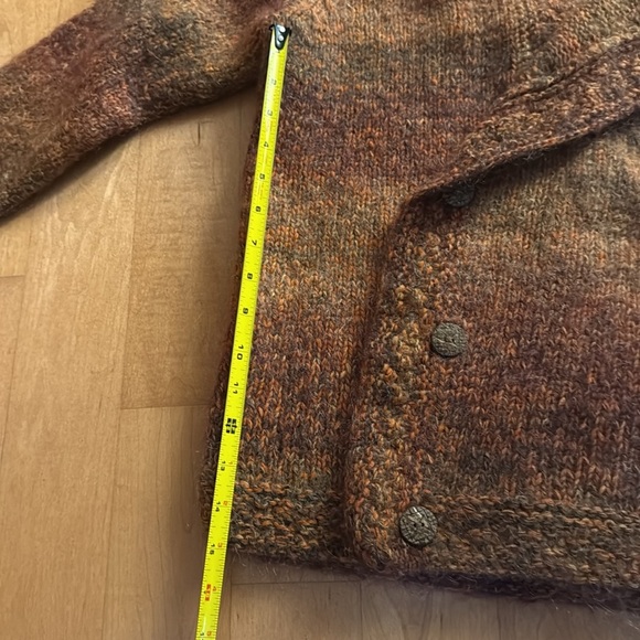 Women's hand knitted beautiful wool wooden buttons, Knit cardi wood buttons - Picture 12 of 13